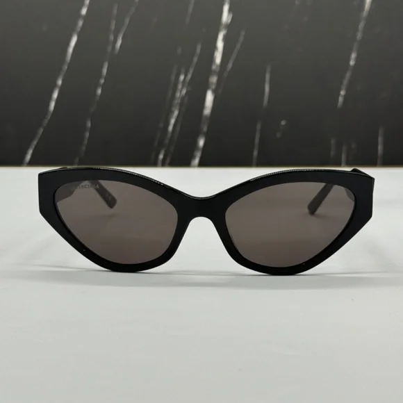 NEW BB0306S 001 BALENCIAGA BLACK CAT EYE WOMEN BALENCIAGA SUNGLASSES - Picture 5 of 12